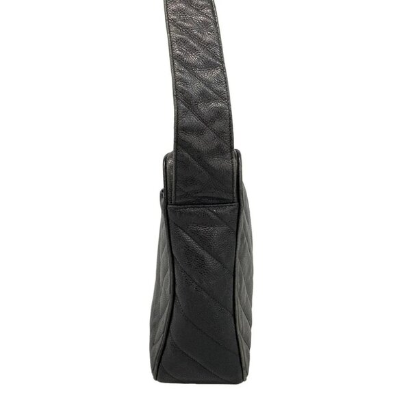 CHANEL - Black Calfskin Shoulder Bag Gold hardware - Picture 2 of 14